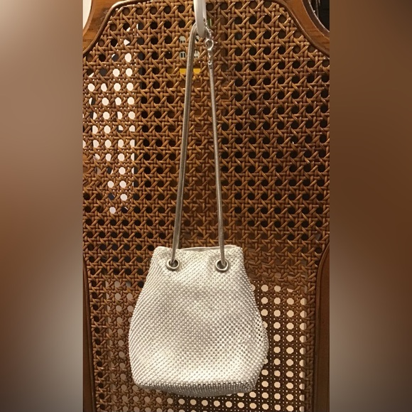 🩶🪩 Sparkling Silver Glam Bag 🪩🩶 - Picture 11 of 11